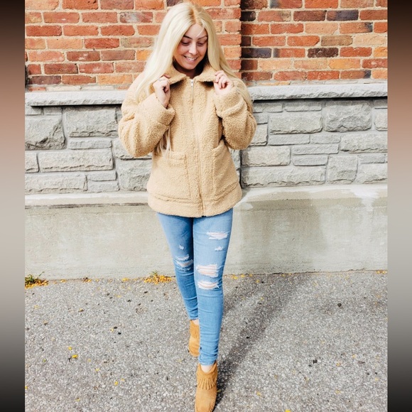 Tan Sherpa oversized Jacket - Picture 1 of 8